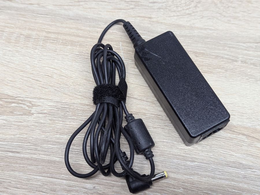 Б/В Блок живлення Lenovo ADP-40NH B, 20V,2А,40W,5.5 х 2.5 мм [ProductHub SKU ADP-40NH]