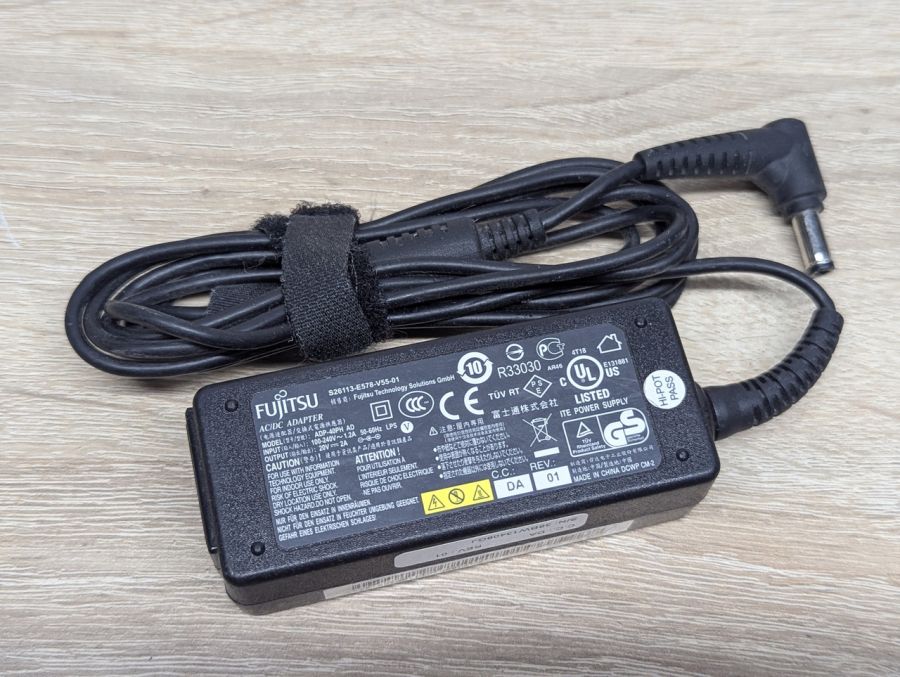 Б/В Блок живлення Fujitsu ADP-40PH AD,20V,2A,40W,5.5x2.5мм [ProductHub SKU ADP-40PH]