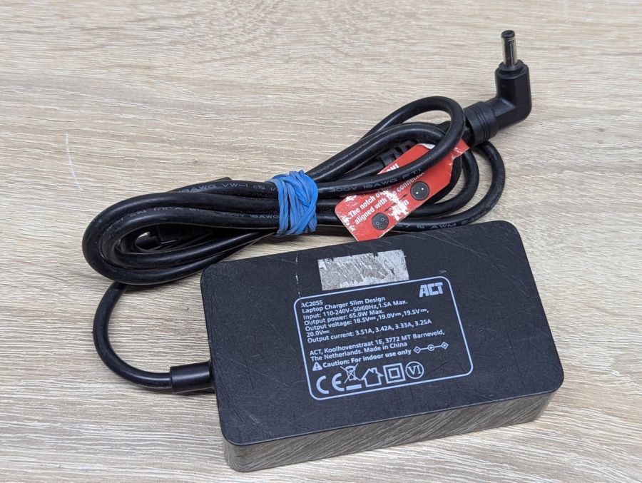 Універсальний блок живлення ACT AC2055,65.0W,19V,3.42A,4.3x3.0мм Б/В