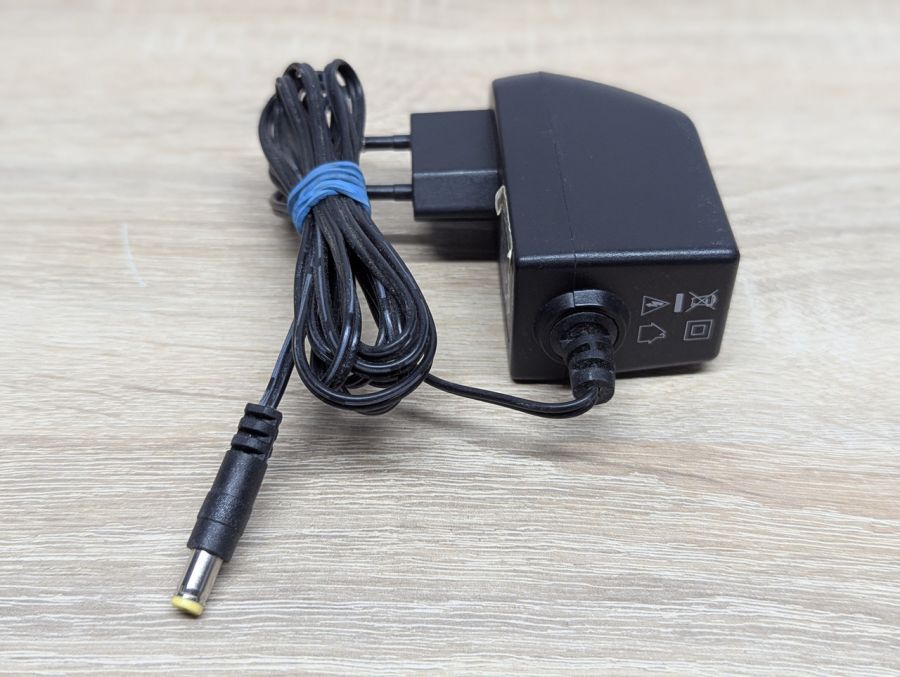 Б/В Блок живлення 12Вт 12В 1А 5.5 x 2.5 мм [ProductHub SKU 12v1a5.5x2.5 мм]
