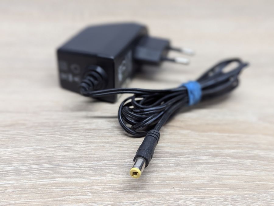 Б/В Блок живлення 12Вт 12В 1А 5.5 x 2.5 мм [ProductHub SKU 12v1a5.5x2.5 мм]