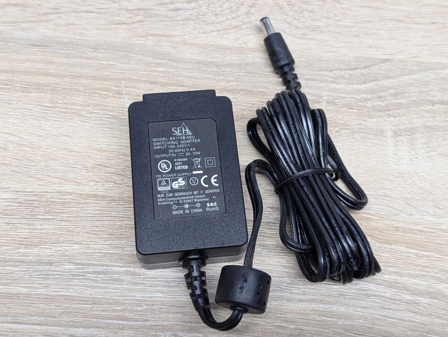 Блок живлення SEH SA115B-05U,10W,5V,2A,5.5x2.5мм Б/В