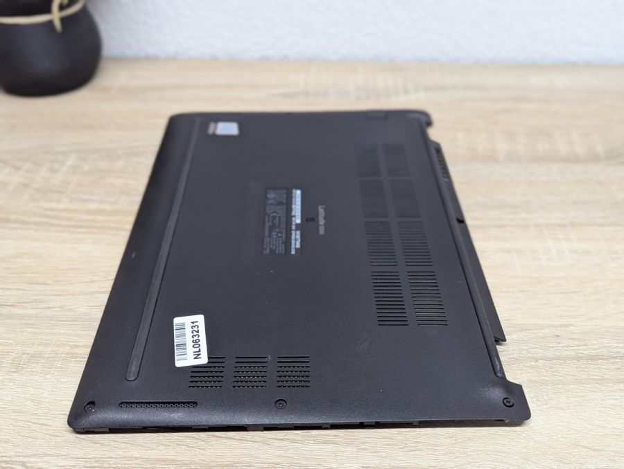 Нижня кришка корпусу для ультрабука Dell Latitude 5300 Б/В