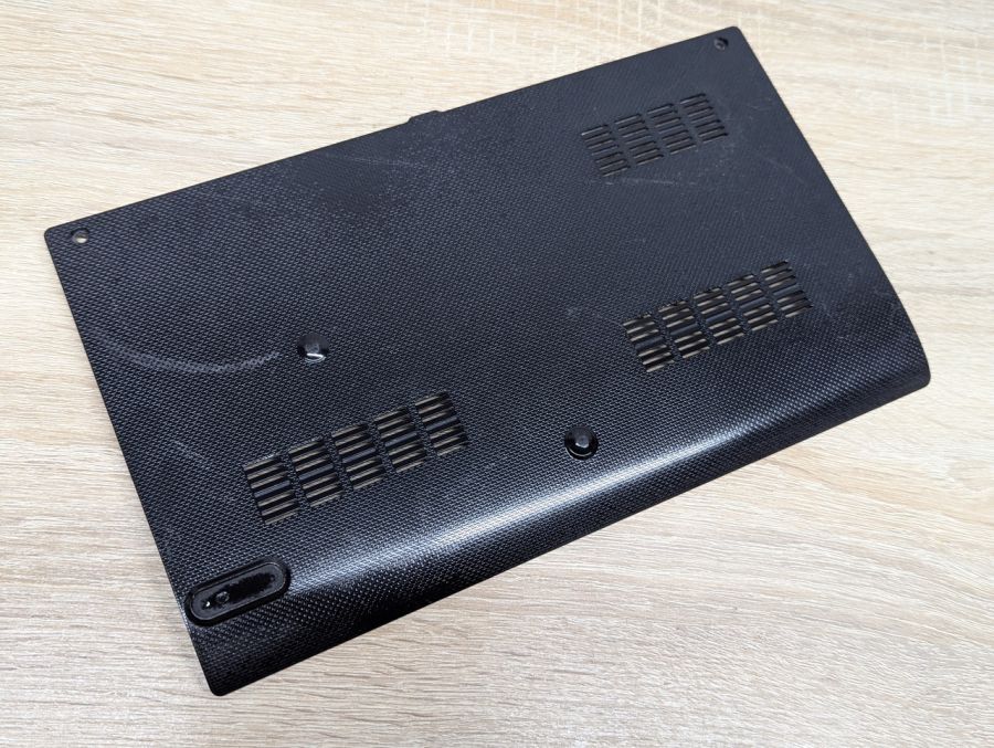 Б/В Сервісна кришка для ноутбука ASUS K73E / X73E [ProductHub SKU 13GN3X1AP031]