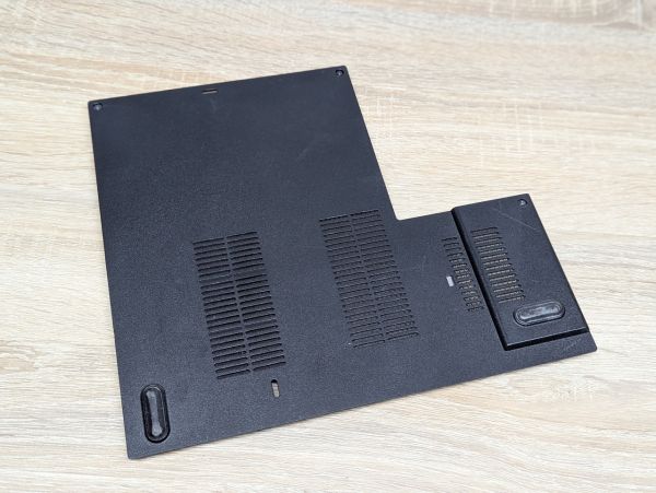 Б/В Cервісна кришка для ноутбука Lenovo ThinkPad L560,L570 [ProductHub SKU AP1DH000D10]