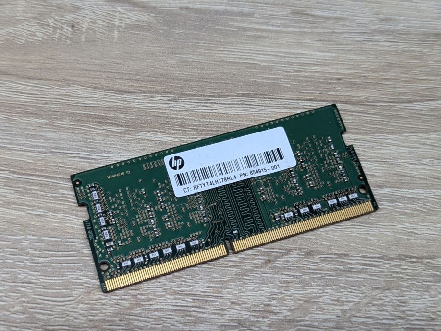 Б/В Оперативна память SK Hynix DDR4 4Gb 2400 МГц [ProductHub SKU SK4Gb2400]