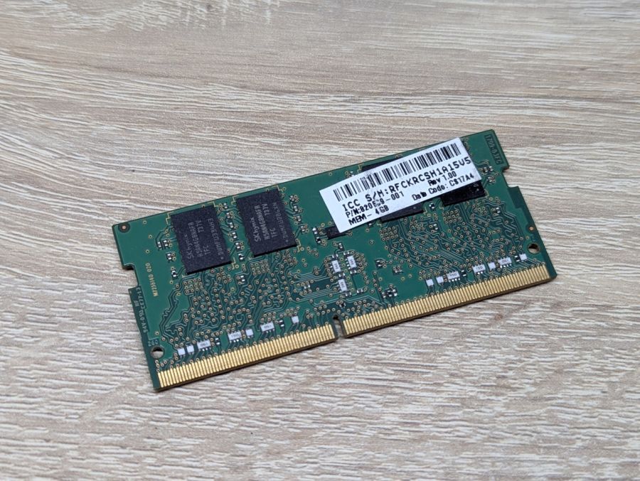 Б/В Оперативна память SK hynix 4GB DDR4 SO-DIMM 2133 МГц [ProductHub SKU SK4GB2133]