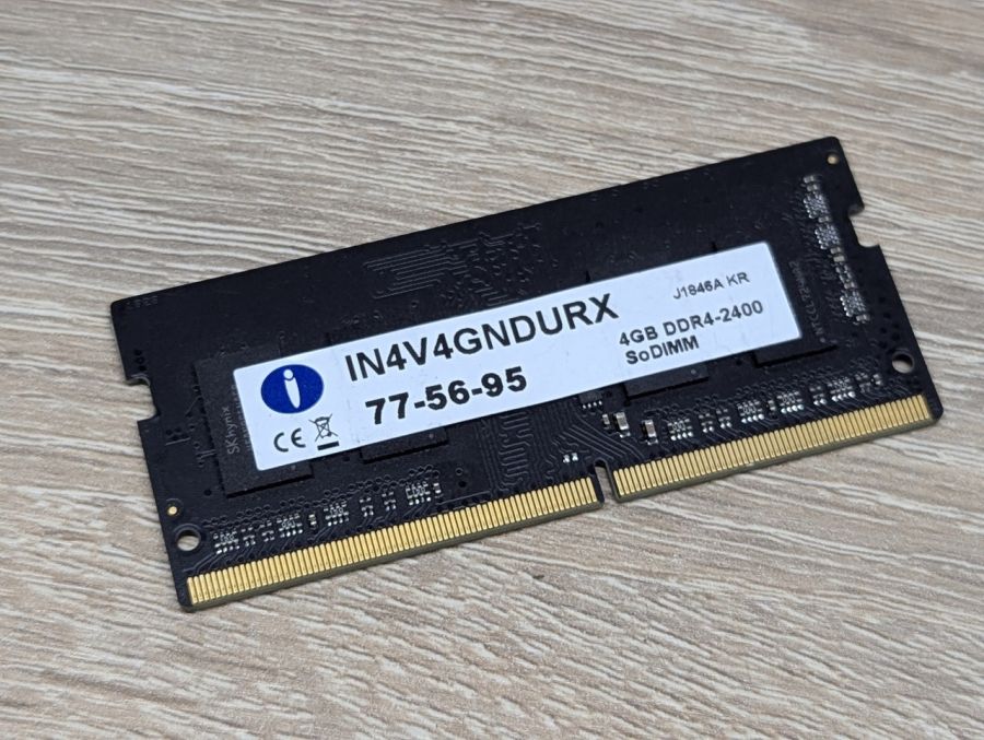 Б/В Оперативна память Integral DDR4 4GB 2400MHz SO-DIMM [ProductHub SKU Integral4Gb2400]