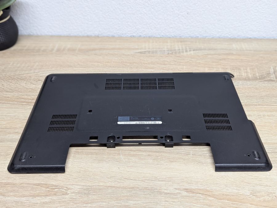 Нижня сервісна кришка для ноутбука Dell Latitude E5540 Б/В
