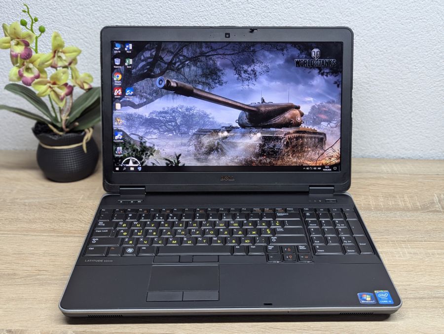 Ноутбук Б/В Dell Latitude E6540, Intel Core i5-4310M, DDR3 8GB, SSD 256GB, 15.6" Full HD