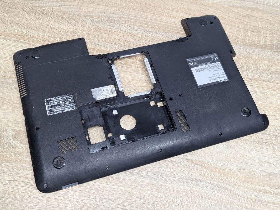 Піддон для ноутбука Toshiba Satellite C875-101 Б/В