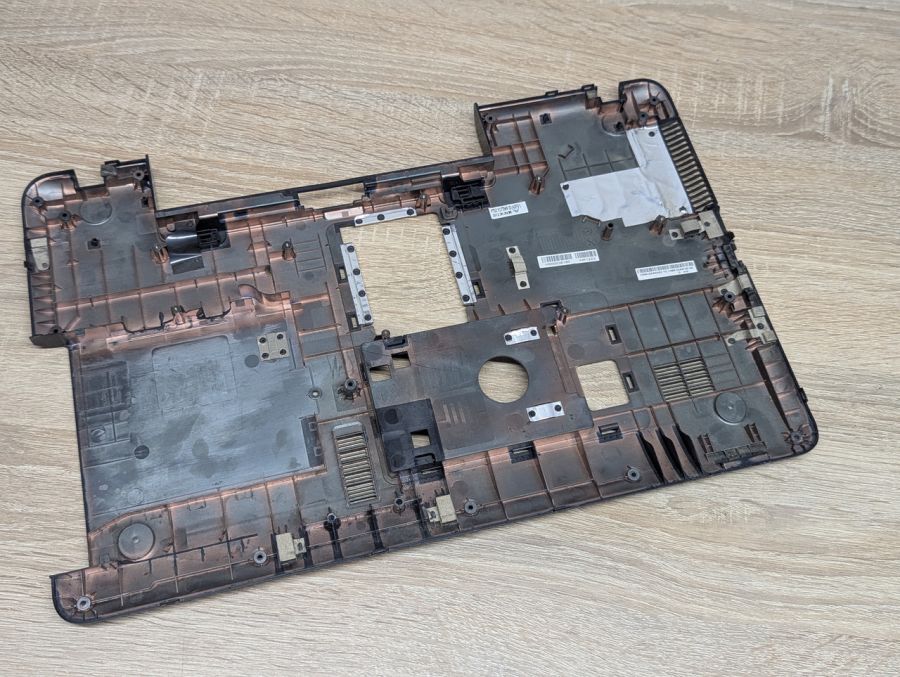 Б/В Піддон для ноутбука Toshiba Satellite C875-101 [ProductHub SKU 13N0-ZXA0302]