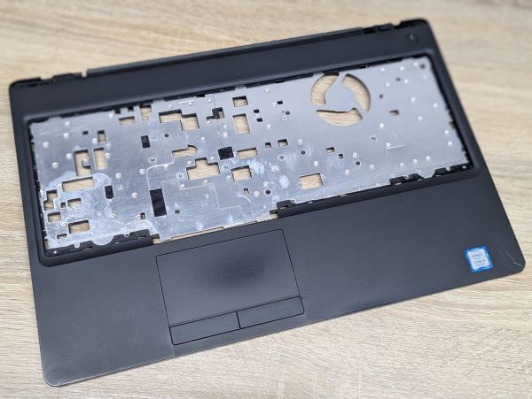 Б/В Топкейс для ноутбука Dell Latitude 5590\5591\5595,Precision 3530 [ProductHub SKU A174PD]