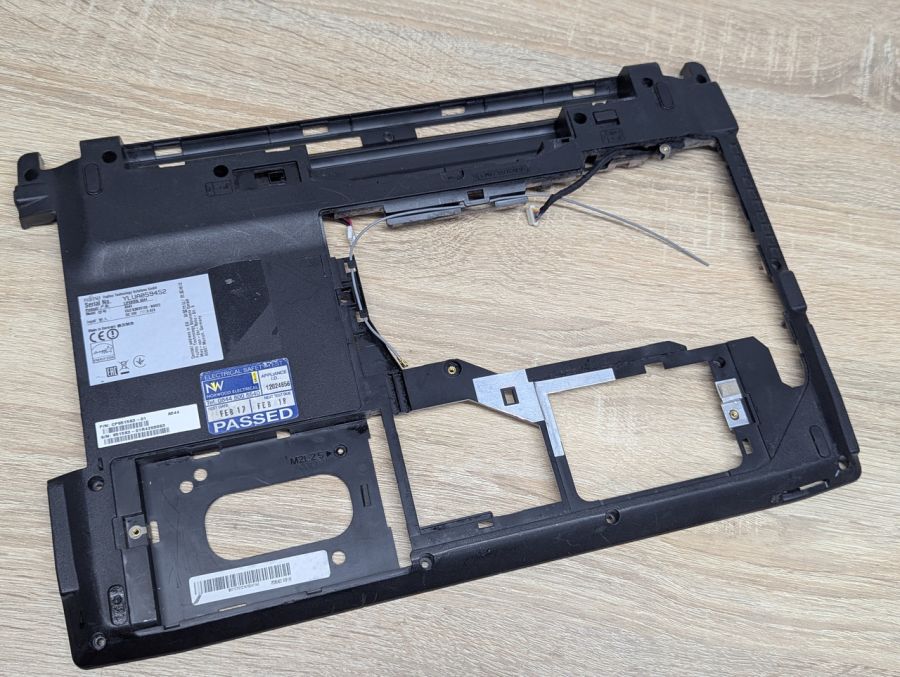 Б/В Піддон для ноутбука Fujitsu Lifebook A544\A514 [ProductHub SKU CP651583]