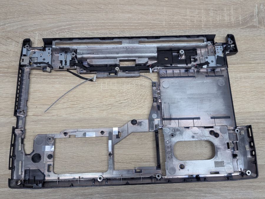 Б/В Піддон для ноутбука Fujitsu Lifebook A544\A514 [ProductHub SKU CP651583]