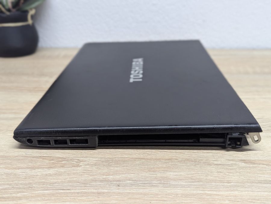 Комлект корпусу для ноутбука Toshiba Tecra R950 (кришка матриці та піддон) Б/В