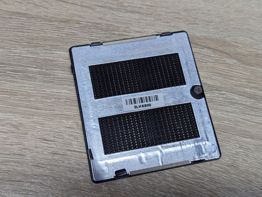 Б/В Cервісна кришка відсіку RAM для ноутбука Sony VAIO SVF152, SVF142, SVE152 [ProductHub SKU 3LHK800]