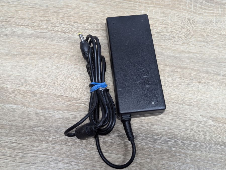 Б/В Блок живлення Delta 90W,20V,4.5A,5.5 х 2.5 мм [ProductHub SKU 90CD DB]