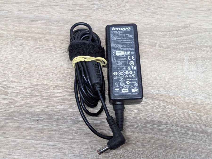 Б/В Бок живлення Lenovo PA-1300-12,30W,20V,1.5A,5.5 x 2.5 мм [ProductHub SKU PA-1300-12]