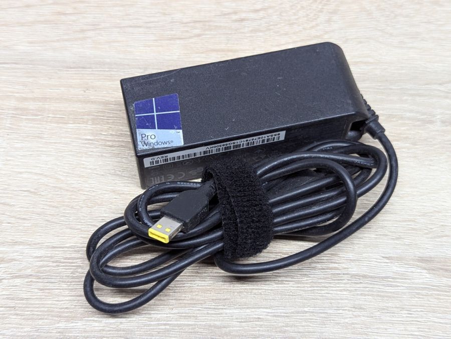 Б/В Блок живлення Lenovo 36W,12V,3A,Mini Slim Tip [ProductHub SKU ADLX36NC]