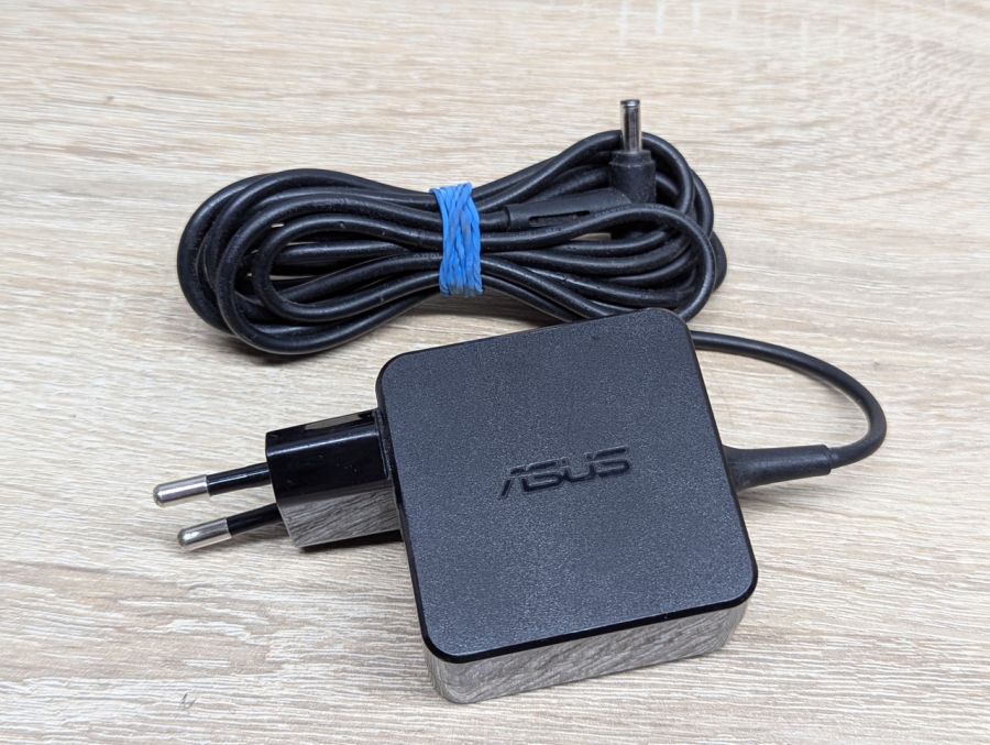 Б/В Блок живлення Asus PA-1330-39,33W,19V,1.75A,4.0 х 1.35 мм [ProductHub SKU PA-1330-39]