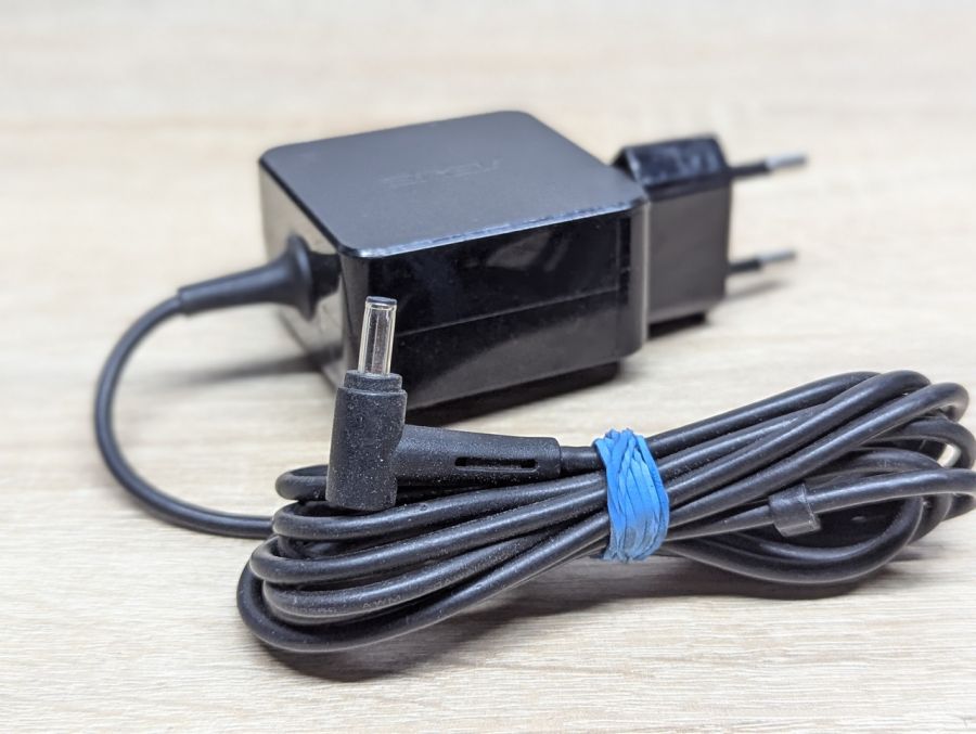 Б/В Блок живлення Asus PA-1330-39,33W,19V,1.75A,4.0 х 1.35 мм [ProductHub SKU PA-1330-39]