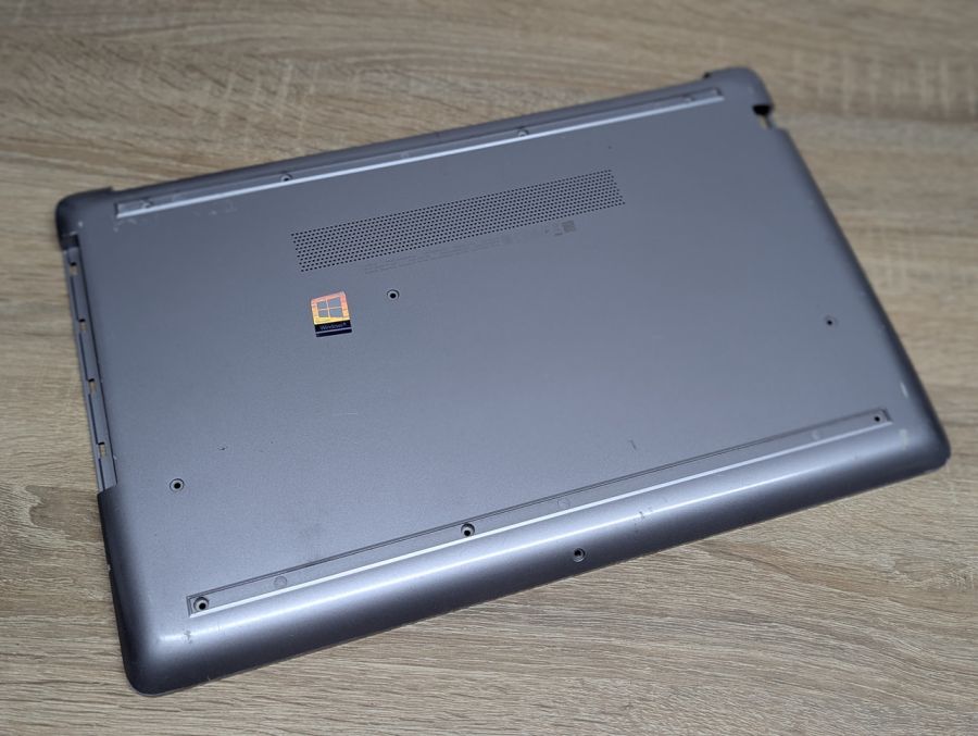 Б/В Піддон для ноутбука HP 250 G7,255 G7, L49982-001 [ProductHub SKU L49982-001]