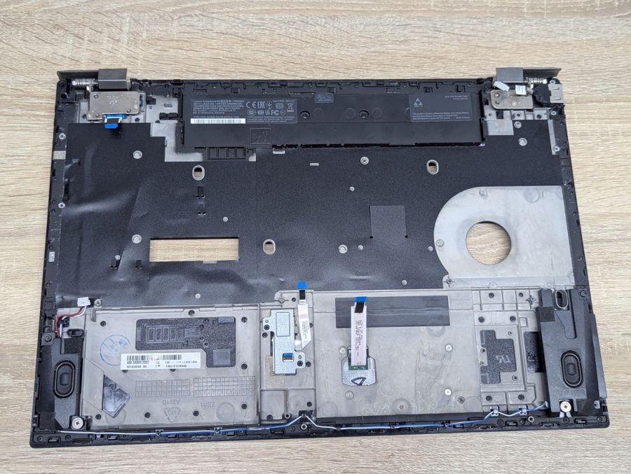 Б/В Топкейс+петлі для ноутбука Lenovo ThinkPad T570,ThinkPad P51s [ProductHub SKU 01ER046]