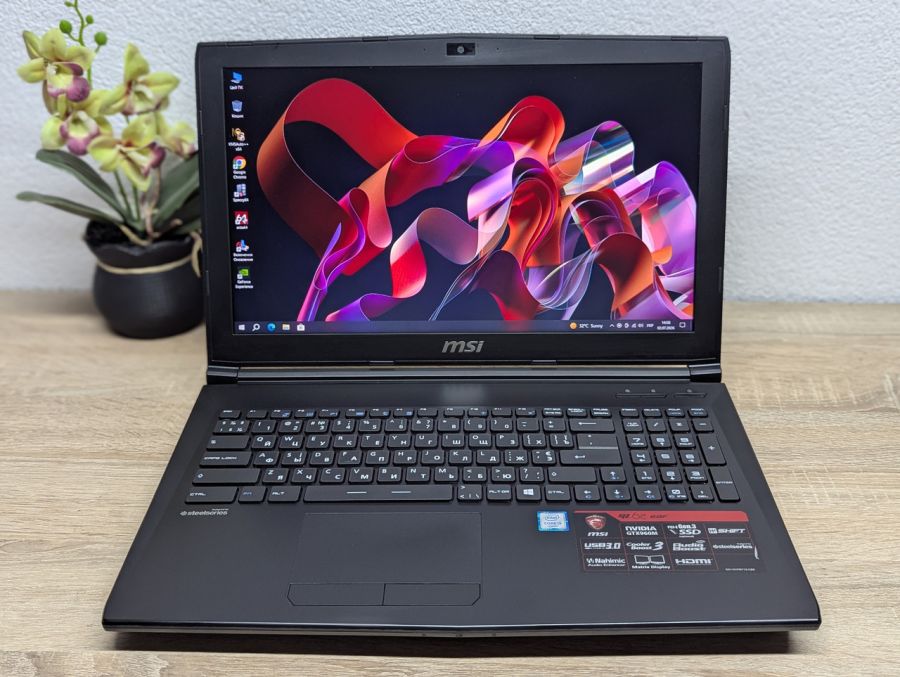 Ноутбук Б/В MSI MS-GL62 6QF, Intel Core i5-6300HQ, DDR4 16GB, SSD 256GB + SSD 500GB, NVIDIA GeForce GTX 960M 2GB, 15.6" Full HD