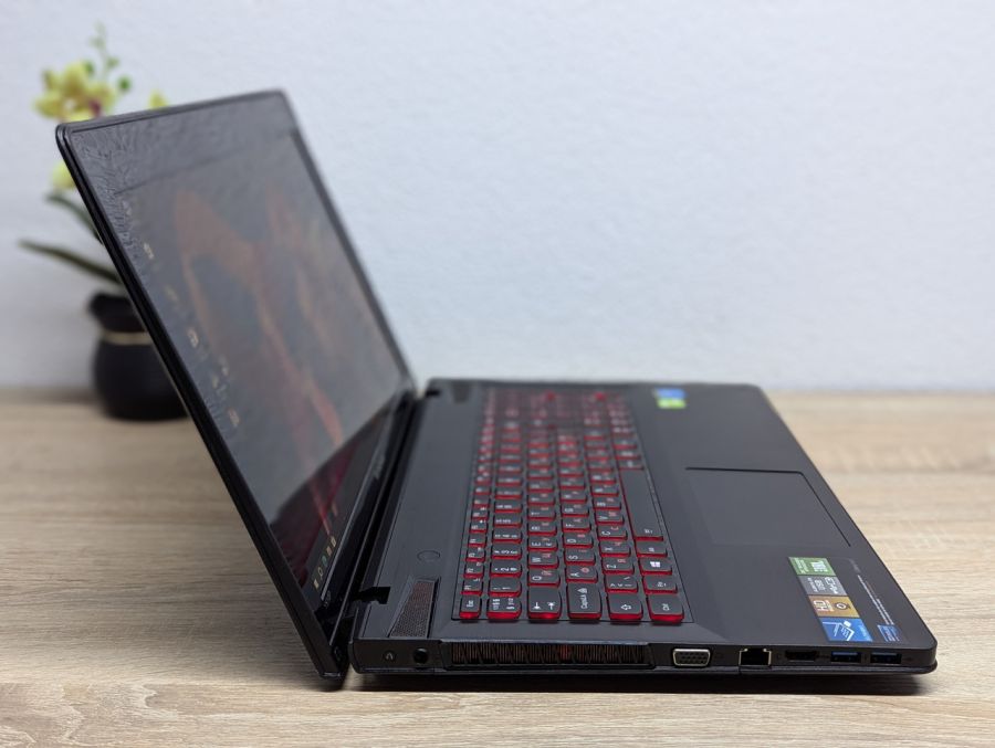 Ноутбук Б/В Lenovo IdeaPad Y510P, Intel Core i7-4700MQ, DDR3 16GB, SSD 256GB, NVIDIA GeForce GT 755M 2GB, 15" Full HD