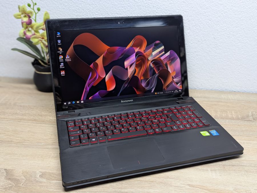 Ноутбук Б/В Lenovo IdeaPad Y510P, Intel Core i7-4700MQ, DDR3 16 GB, SSD 256GB, GeForce GT 750M 2Gb, 15" Full HD [ProductHub SKU L621]