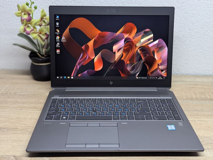 Ноутбук Б/В HP ZBook 15 G5, Intel Core i5-8300H, DDR4, SSD 1TB + HDD 500GB, NVIDIA Quadro P1000, 15.6" Full HD [ProductHub SKU HP896]