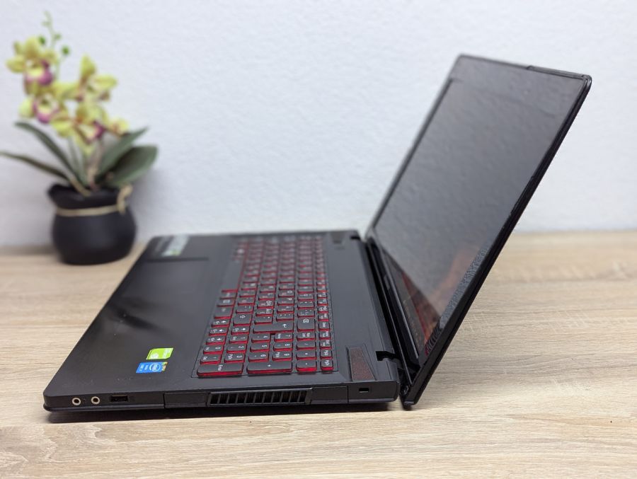 Ноутбук Б/В Lenovo IdeaPad Y510P, Intel Core i7-4700MQ, DDR3 16GB, SSD 256GB, NVIDIA GeForce GT 755M 2GB, 15" Full HD
