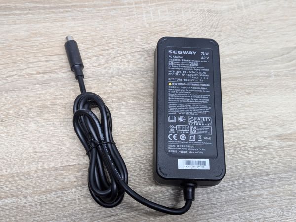 Б/В Блок живлення для електросамокатів Segway Ninebot 71W, 42V,1.7A [ProductHub SKU Segway71W]