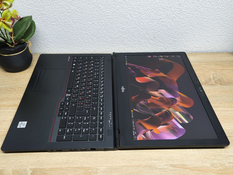 Ноутбук Б/В Fujitsu LifeBook U7510, Intel Core i5-10310U, DDR4 8GB, SSD 256GB, 15" Full HD [ProductHub SKU F261]
