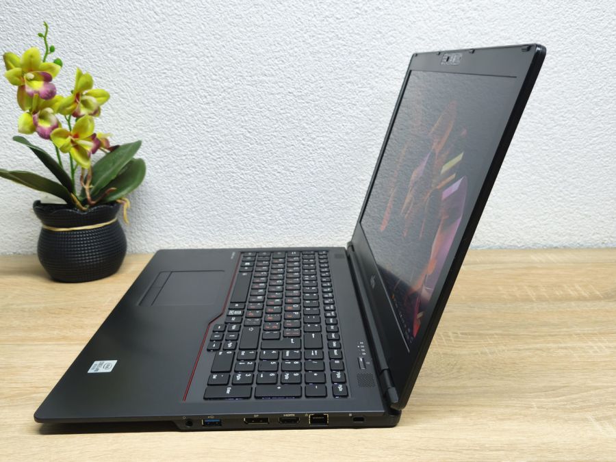 Ноутбук Б/В Fujitsu LifeBook U7510, Intel Core i5-10310U, DDR4 8GB, SSD 256GB, 15" Full HD [ProductHub SKU F261]