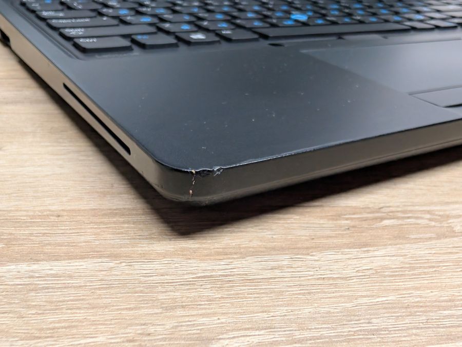 Ноутбук Б/В Dell Latitude 5580:15.6 Full HD Intel Core i5-6300U 8 GB DDR4 SSD 256Gb, Intel HD Graphics [ProductHub SKU Dell668]