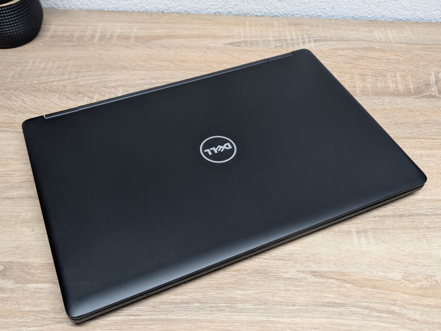 Ноутбук Б/В Dell Latitude 5580:15.6 Full HD Intel Core i5-6300U 8 GB DDR4 SSD 256Gb, Intel HD Graphics [ProductHub SKU Dell668]