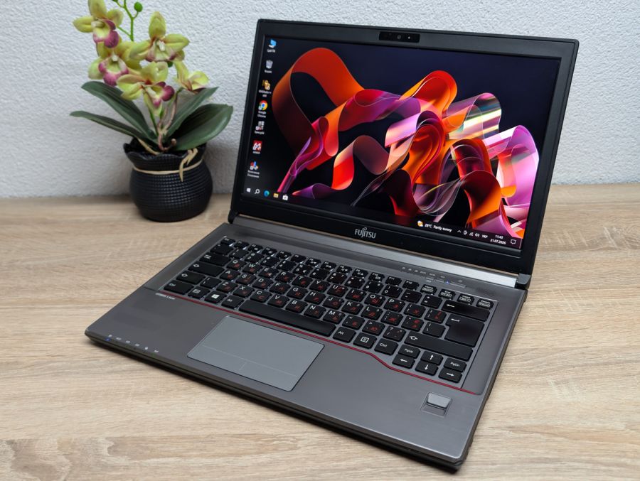 Ноутбук Б/В Fujitsu E746: 14 Full Hd Intel Core i5-6200U 8 GB DDR4 250Gb SSD [ProductHub SKU F266]