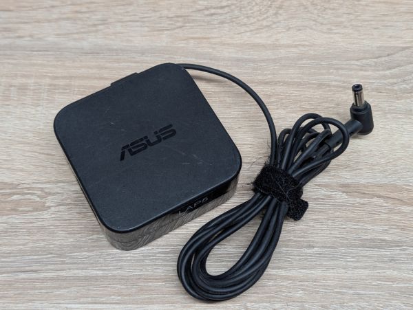 Б/В Блок живлення Asus 65W 19V 3.42A 5.5x2.5мм [ProductHub SKU 65GD B]
