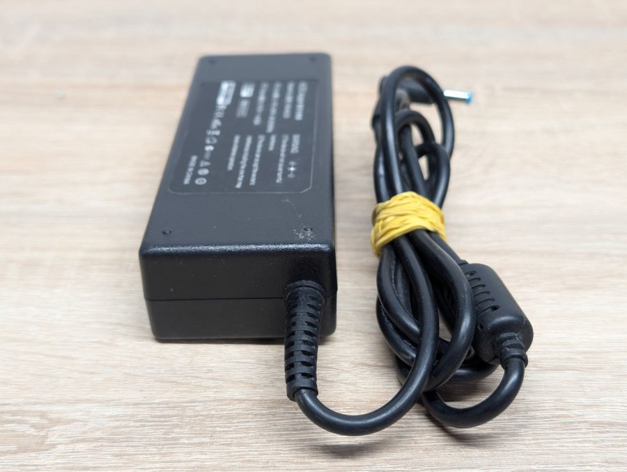 Блок живлення 90W 19.5V 4.62A 4.5x3.0мм Б/В