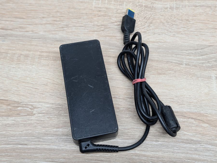 Б/В Блок живлення RDY 65W 20V 3.25A Slim Tip [ProductHub SKU AD38RDY]