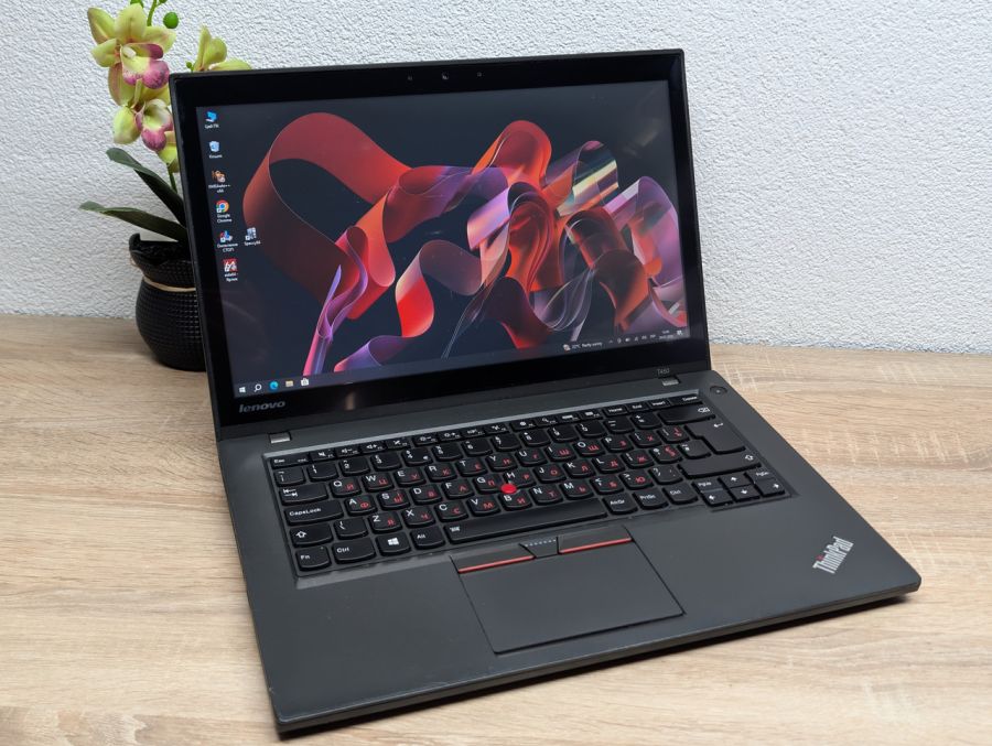 Ноутбук Б/В Lenovo ThinkPad T450, Intel Core i5-5300U, DDR3 8GB, SSD 120GB, 14" HD Сенсор