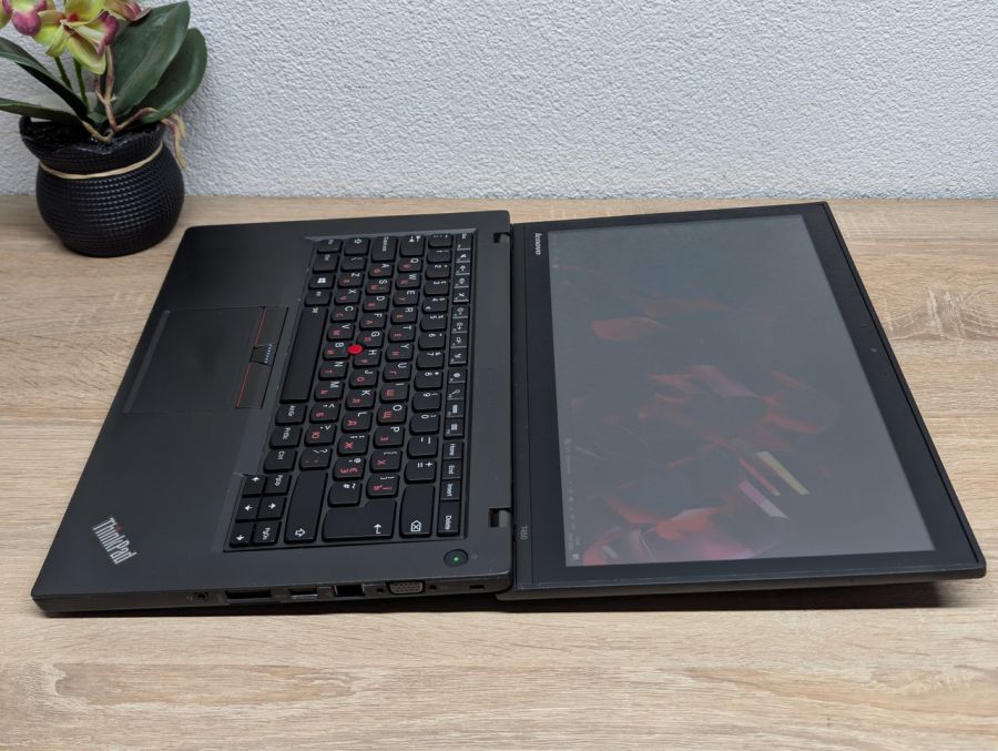 Ноутбук Б/В Lenovo ThinkPad T450: 14 сенсорний, Intel Core i5-5300U, 8 GB DDR3, Intel HD Graphics, SSD 128Gb(2АКБ) [ProductHub SKU L650]
