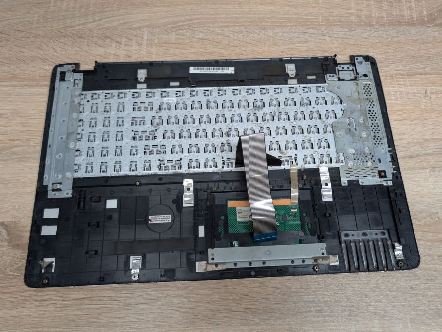 Палмрест з клавіатурою для ноутбука ASUS X750,K750,R751 Б/В