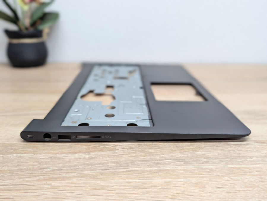 Б/В Топкейс для ноутбука Dell Inspiron 15 5547\5548\5545\5549 [ProductHub SKU 0K1M13]