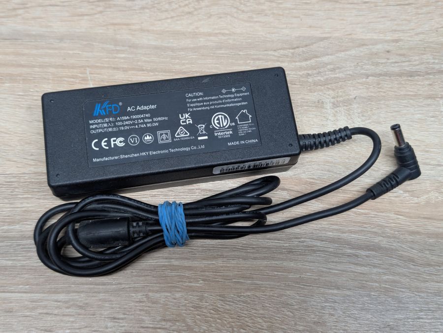 Блок живлення KFD 90W 19V 4.74A 5.5 х 2.5 мм Б/В
