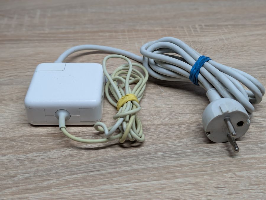 Оригінальний блок живлення Apple 45W MagSafe 2 A1436 Б/В