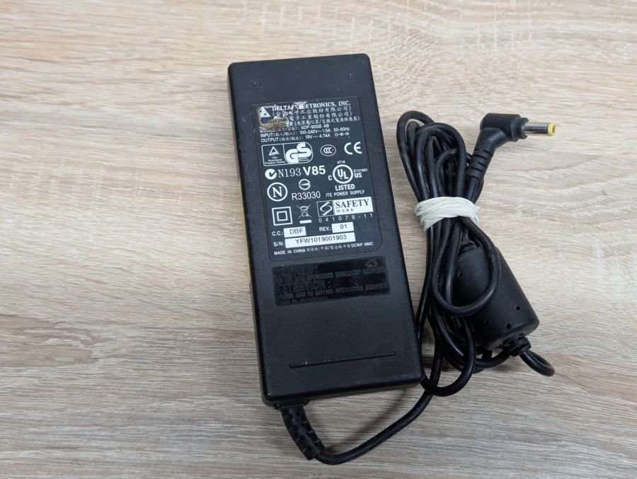 Б/В Блок живлення Delta Electronics 90W 19V 4.74A 5.5 x 2.5мм [ProductHub SKU 90SB AB]