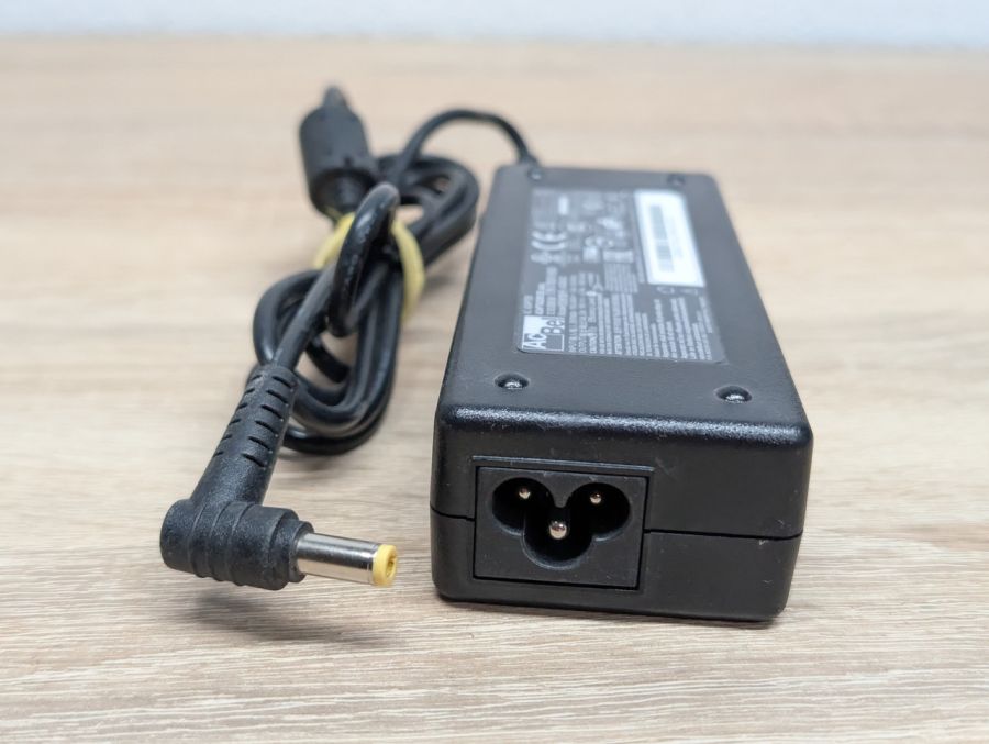 Б/В Блок живлення AcBel Polytech 90W 19V 4.74A 5.5 x 2.5мм [ProductHub SKU ADB002]